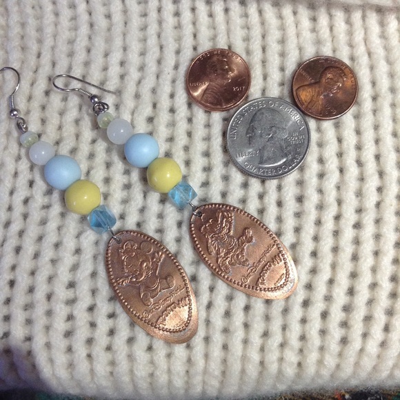 Disneyworld Minnie Goofy Penny Earrings